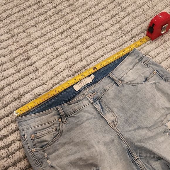 Light wash, distressed Torrid jean shorts size 16. - Picture 6 of 8